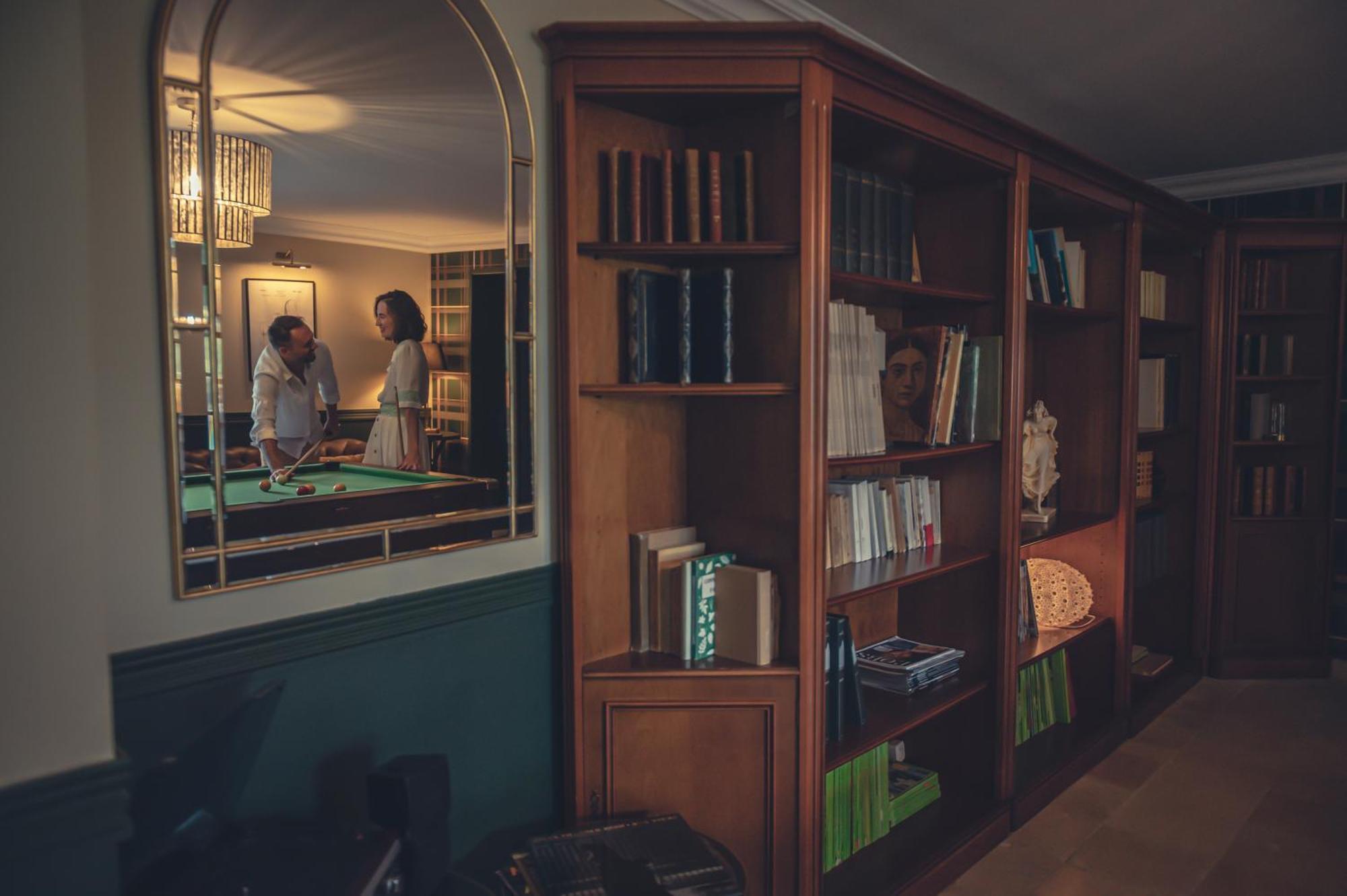 Logis Hotel Restaurant Le Plantevin Propiac ภายนอก รูปภาพ
