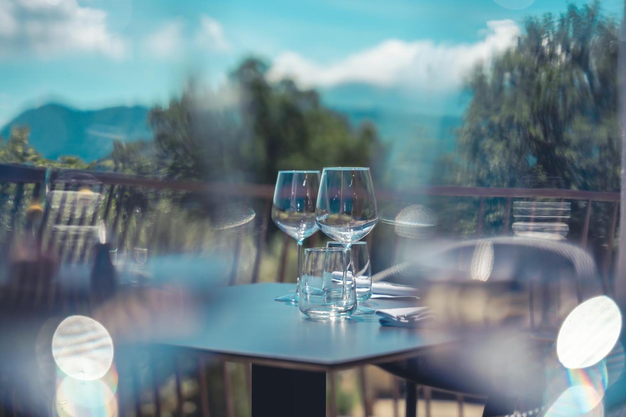 Logis Hotel Restaurant Le Plantevin Propiac ภายนอก รูปภาพ