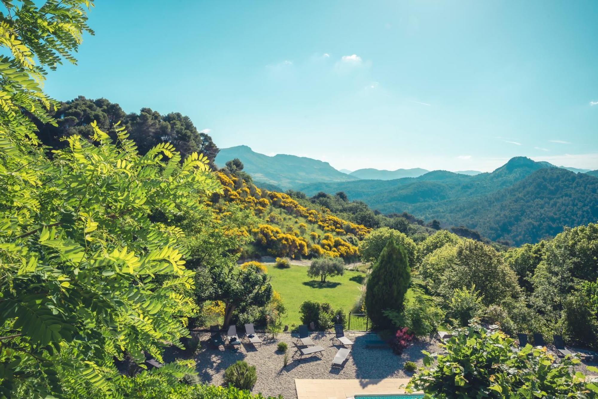 Logis Hotel Restaurant Le Plantevin Propiac ภายนอก รูปภาพ